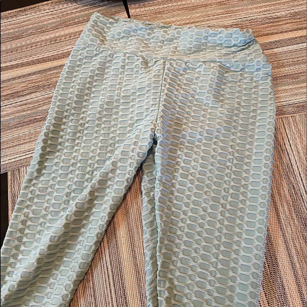 Turquoise TikTok leggings